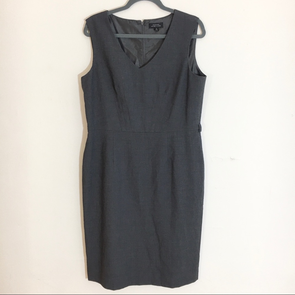 Arthur Levine Tahari pencil dress with belt hole